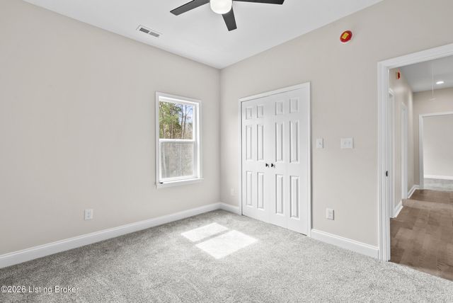 559 Ford Dr, Mt Washington, KY 40047