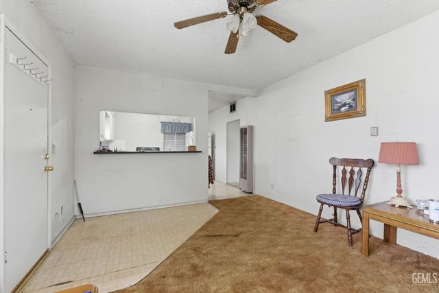 1241 Wilson Avenue, Bakersfield, CA 93308