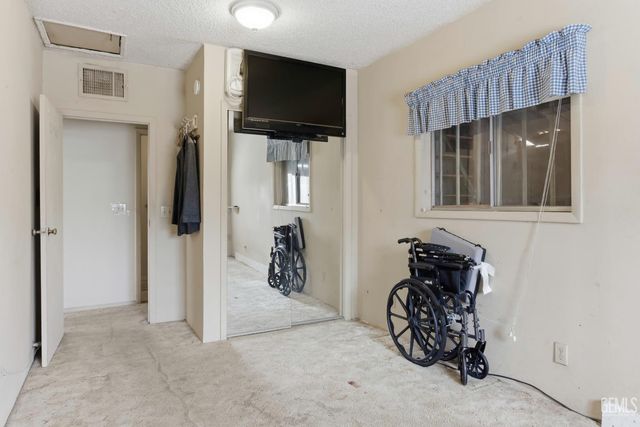 1241 Wilson Avenue, Bakersfield, CA 93308