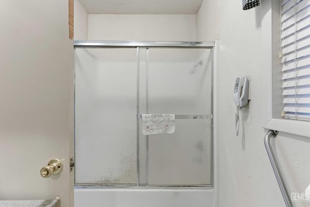 1241 Wilson Avenue, Bakersfield, CA 93308