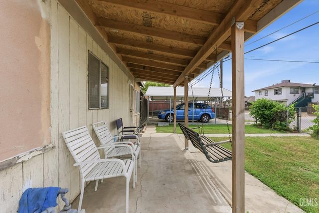 1241 Wilson Avenue, Bakersfield, CA 93308