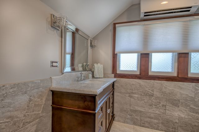 200 Fulton Street, West Chicago, IL 60185