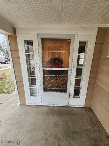 3301 1st Avenue N, Great Falls, MT 59401
