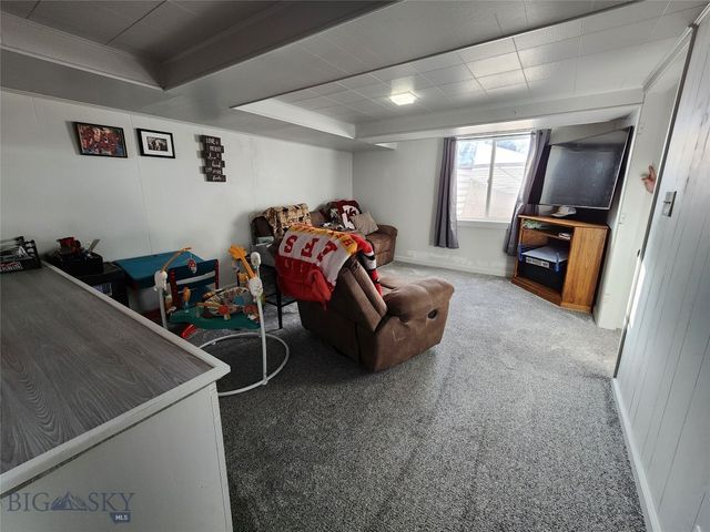 3301 1st Avenue N, Great Falls, MT 59401