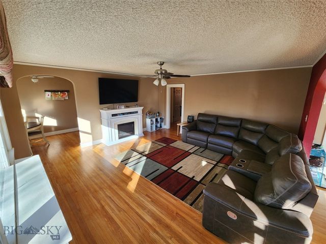 3301 1st Avenue N, Great Falls, MT 59401