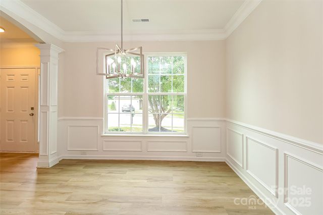 200 Kingston Drive, Mount Holly, NC 28120