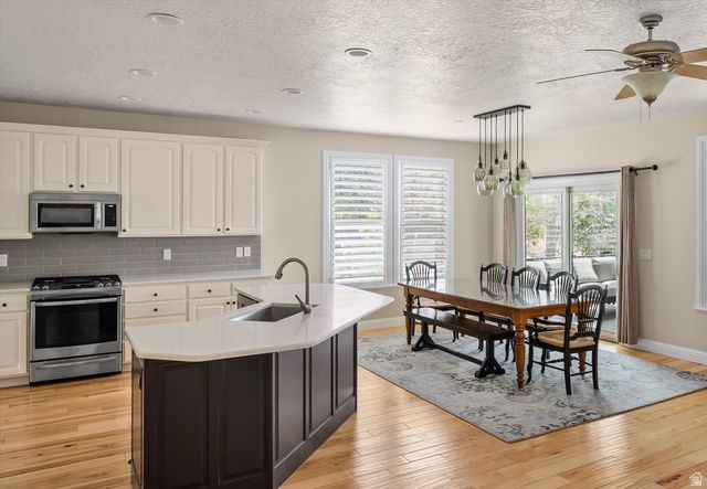 1456 E FIRELIGHT WAY, Sandy, UT 84092