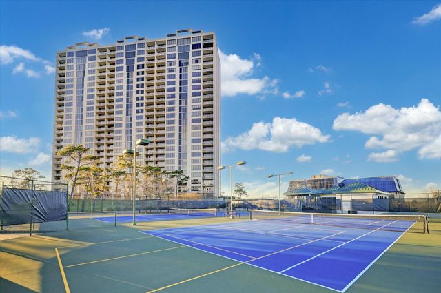 121 N Post Oak Lane 505, Houston, TX 77024