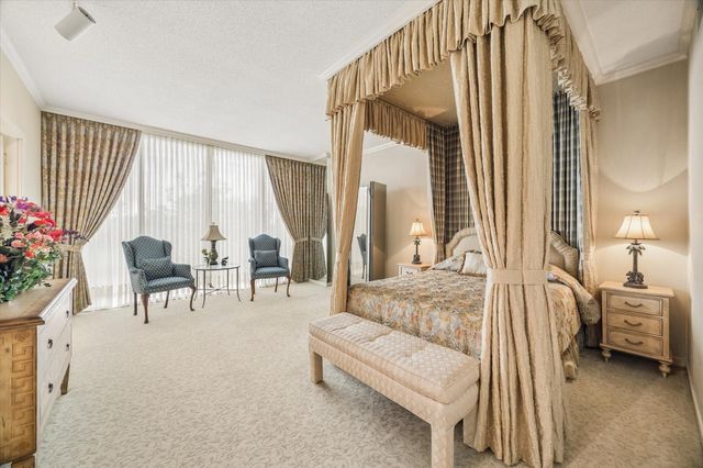 121 N Post Oak Lane 505, Houston, TX 77024