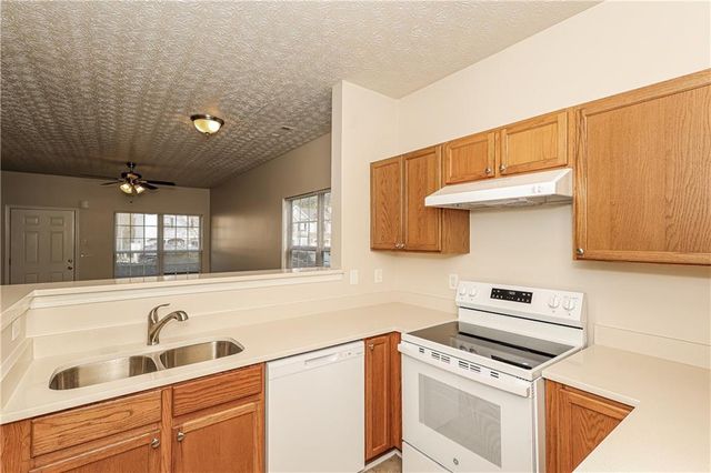 6117 Camden Forrest Cove, Riverdale, GA 30296