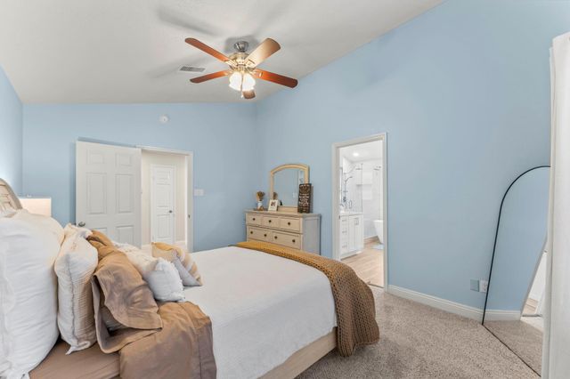 6 Dusky Meadow Place, The Woodlands, TX 77381