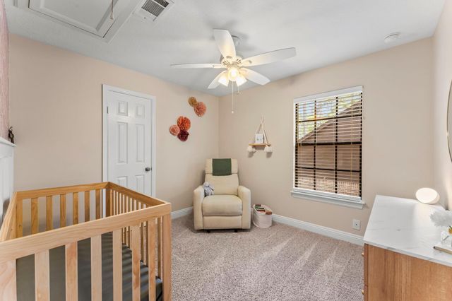 6 Dusky Meadow Place, The Woodlands, TX 77381