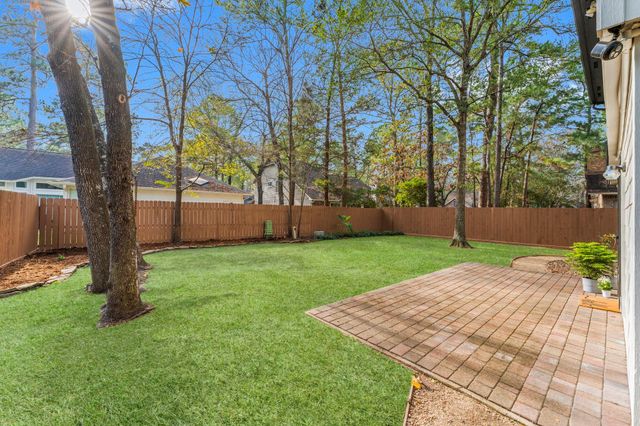 6 Dusky Meadow Place, The Woodlands, TX 77381