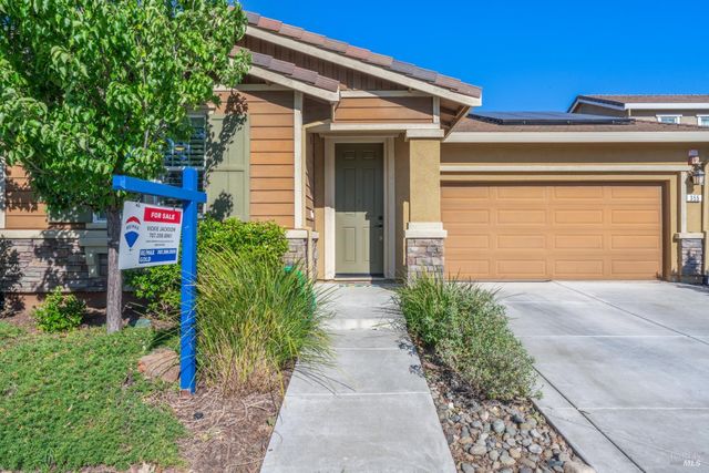 355 Marigold Dr, Vacaville, CA 95687