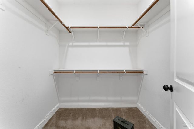 355 Marigold Dr, Vacaville, CA 95687