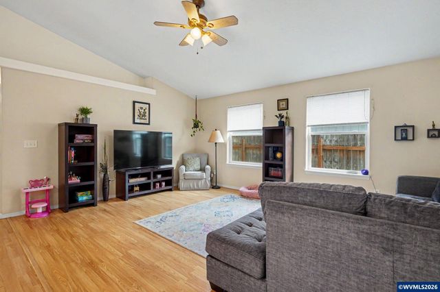 963 Rodan Av SE, Salem, OR 97306