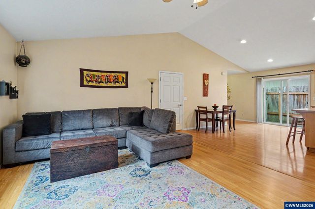 963 Rodan Av SE, Salem, OR 97306