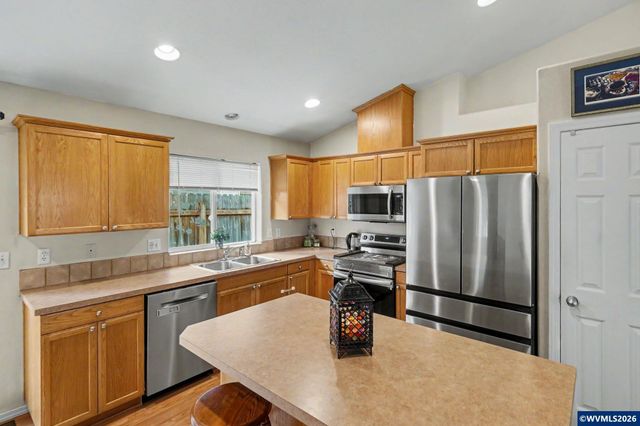 963 Rodan Av SE, Salem, OR 97306