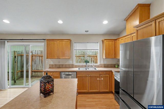 963 Rodan Av SE, Salem, OR 97306