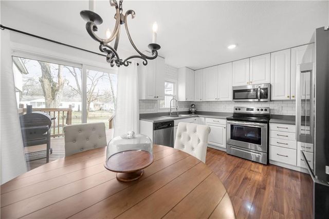 7335 Nall Avenue, Prairie Village, KS 66208