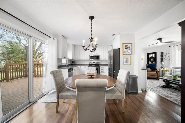 7335 Nall Avenue, Prairie Village, KS 66208