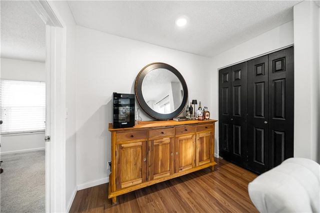 7335 Nall Avenue, Prairie Village, KS 66208