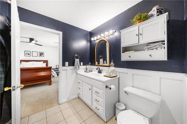 7335 Nall Avenue, Prairie Village, KS 66208