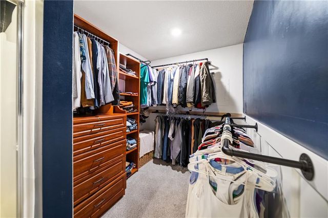 7335 Nall Avenue, Prairie Village, KS 66208