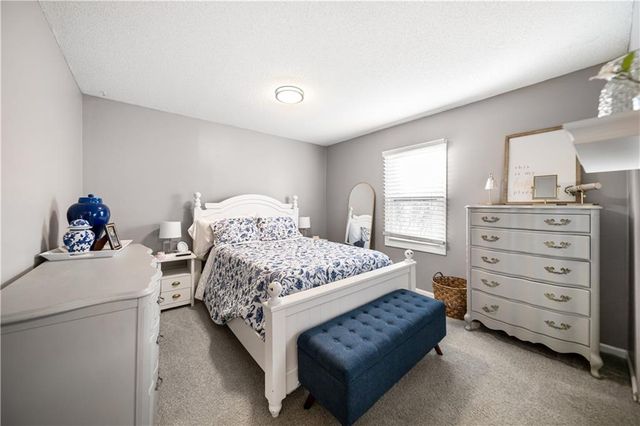 7335 Nall Avenue, Prairie Village, KS 66208