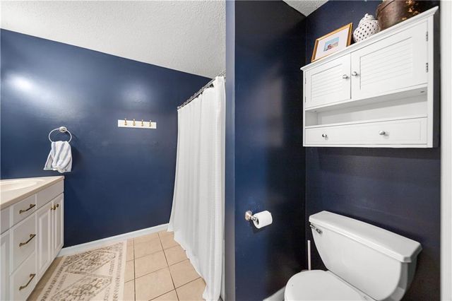 7335 Nall Avenue, Prairie Village, KS 66208