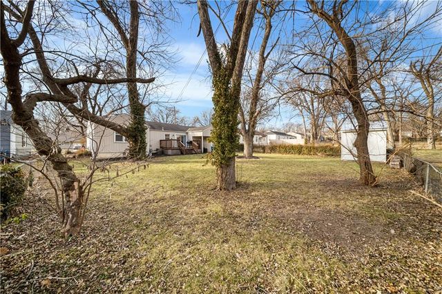 7335 Nall Avenue, Prairie Village, KS 66208
