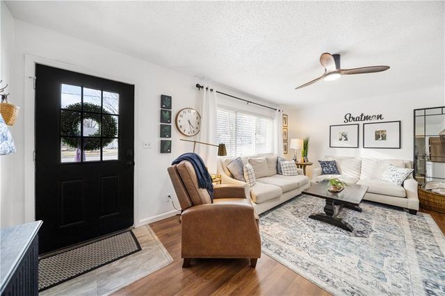 7335 Nall Avenue, Prairie Village, KS 66208