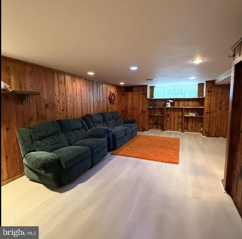 3012 RYAN AVE, Philadelphia, PA 19152