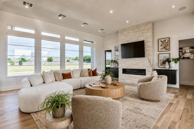 489 Pedras Circle, Newcastle, OK 73065