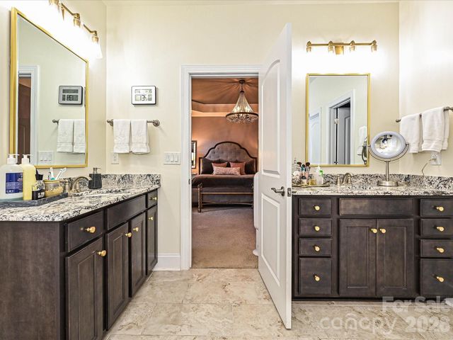 5419 Shannon Bell Lane, Charlotte, NC 28277