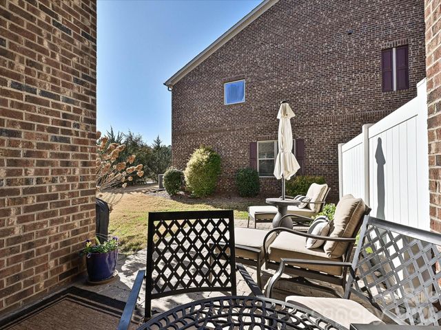 5419 Shannon Bell Lane, Charlotte, NC 28277