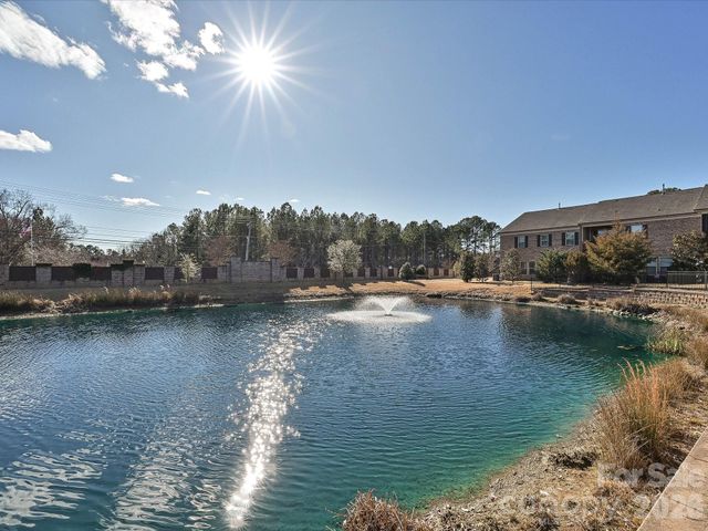 5419 Shannon Bell Lane, Charlotte, NC 28277