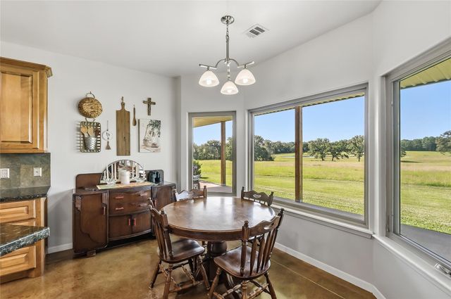 11082 Us Highway 75 S, Leona, TX 75850