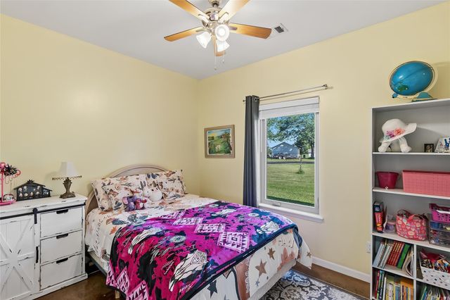 11082 Us Highway 75 S, Leona, TX 75850