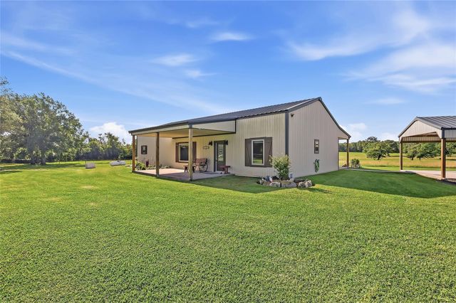 11082 Us Highway 75 S, Leona, TX 75850