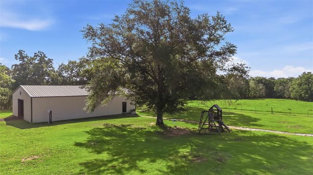 11082 Us Highway 75 S, Leona, TX 75850