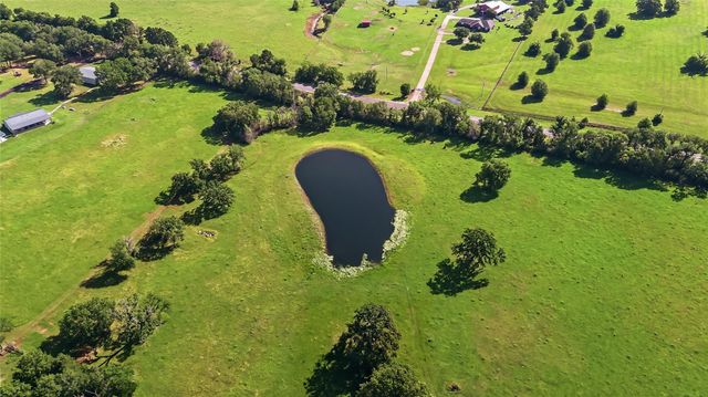11082 Us Highway 75 S, Leona, TX 75850