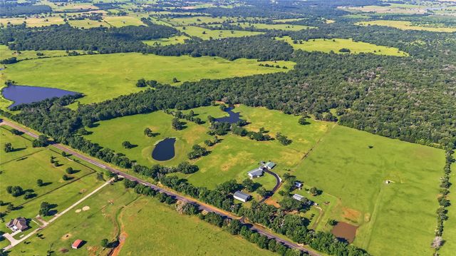 11082 Us Highway 75 S, Leona, TX 75850