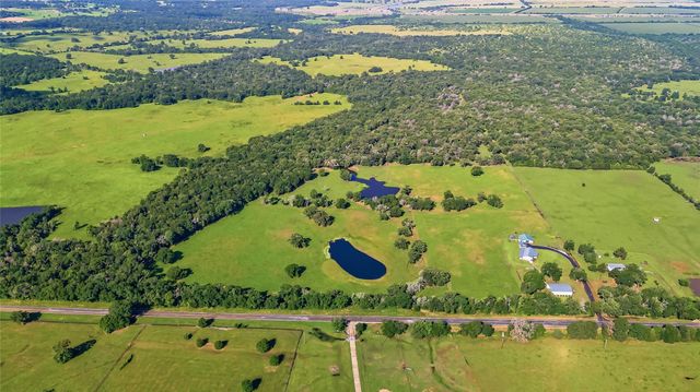 11082 Us Highway 75 S, Leona, TX 75850