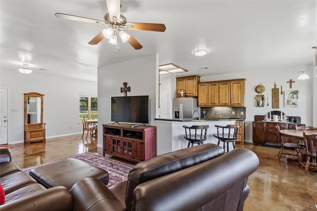 11082 Us Highway 75 S, Leona, TX 75850