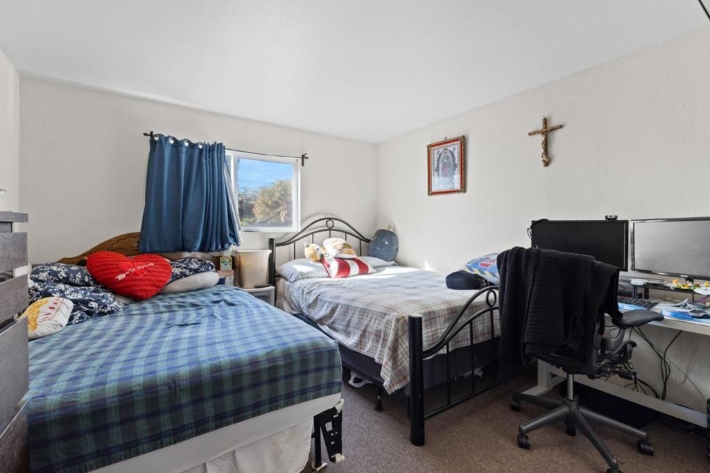 Image 13 of property listing at 306 Beech Street, Redwood City, CA 94063