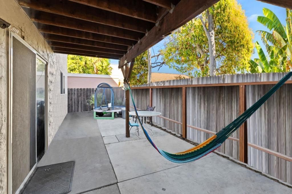 Image 17 of property listing at 306 Beech Street, Redwood City, CA 94063