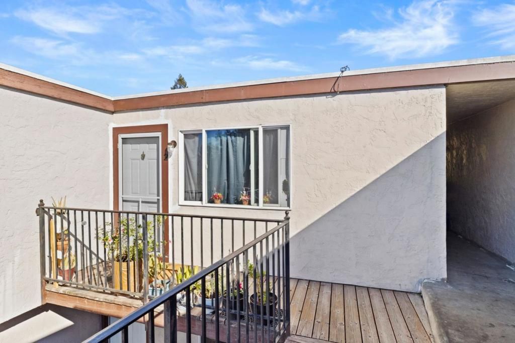 Image 19 of property listing at 306 Beech Street, Redwood City, CA 94063
