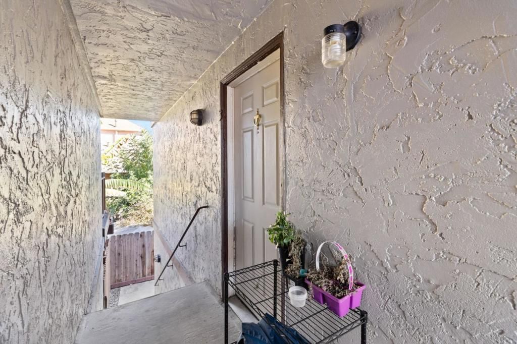 Image 27 of property listing at 306 Beech Street, Redwood City, CA 94063