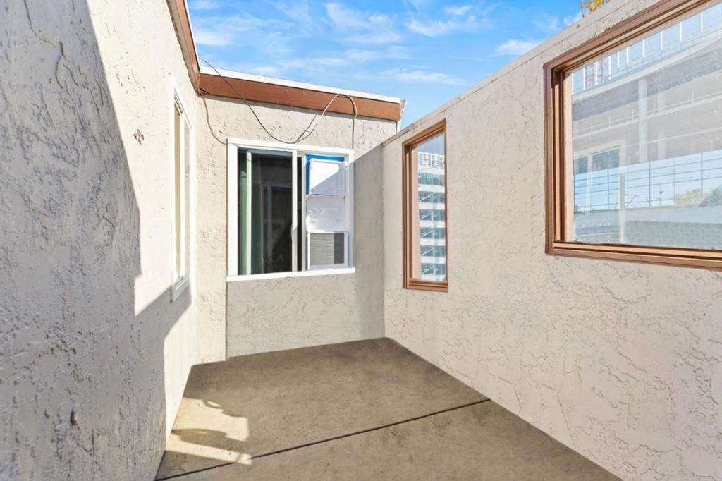 Image 36 of property listing at 306 Beech Street, Redwood City, CA 94063